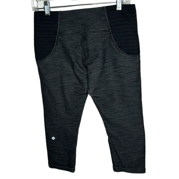 Lululemon Aphrodite Crop Heathered Black/Grey Crop Pants. Size 8. - Picture 3 of 8